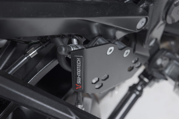 Протектор за спирачна помпа SW-MOTECH BRAKE CYLINDER GUARD SUPER ADVENTURE 1290 R ABS