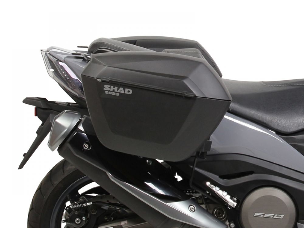 Монтажен комплект за куфари SHAD 3P SYSTEM KYMCO AK 550 '17