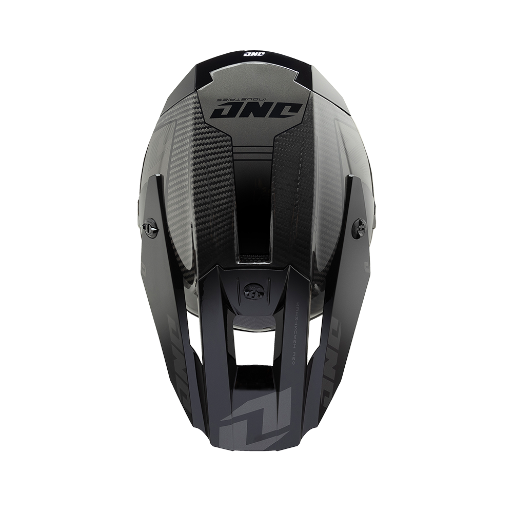 Мотокрос каска ONE INDUSTRIES X-197 CARBON BLACK ONYX