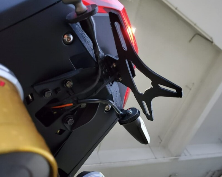 Стойка за номер R&G RACING Licence Plate Holder Honda ADV150 '21-