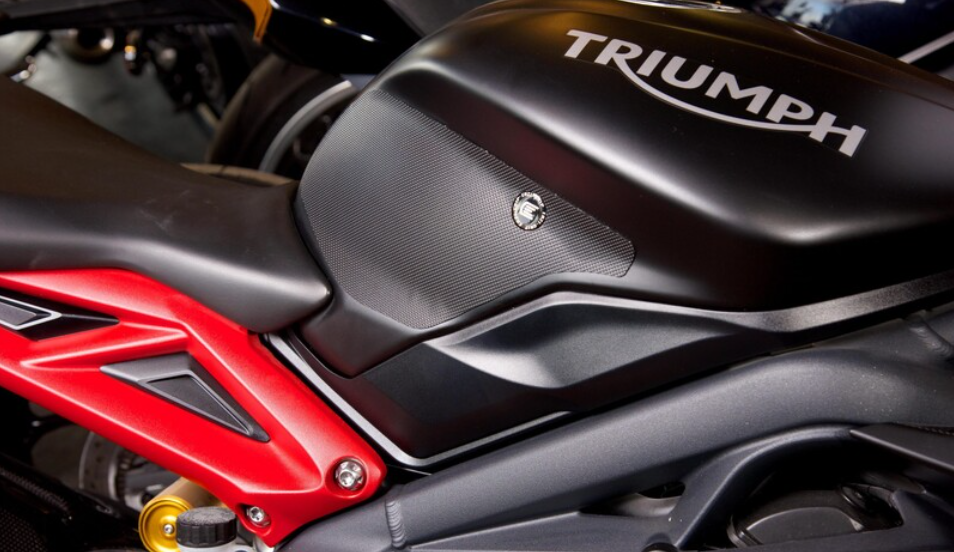 Протектор за резервоар R&G RACING Eazi-Grip Pro Tank Traction Pads Set - Black Triumph Daytona 675 13-17