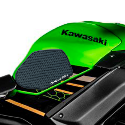 Протектор за резервоар KAWASAKI NINJA 650 2017-2023г BLACK