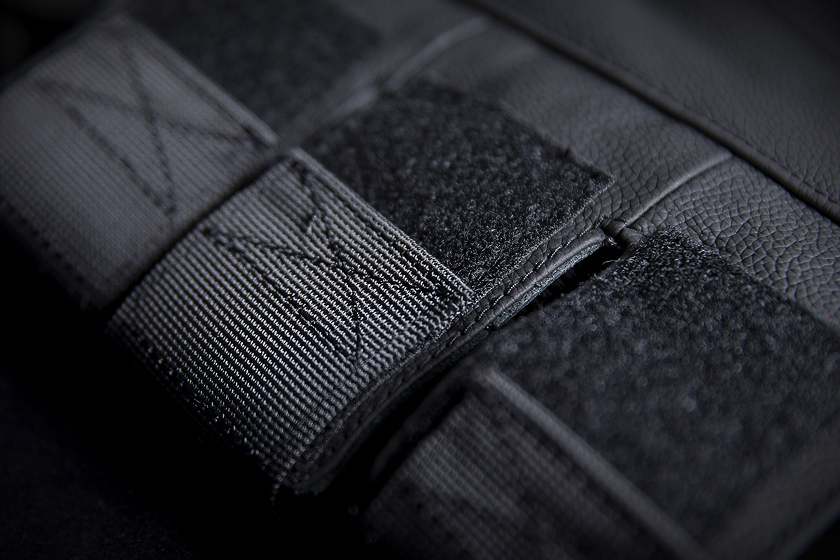 Кожен мото елек ICON VEST RED D3O
