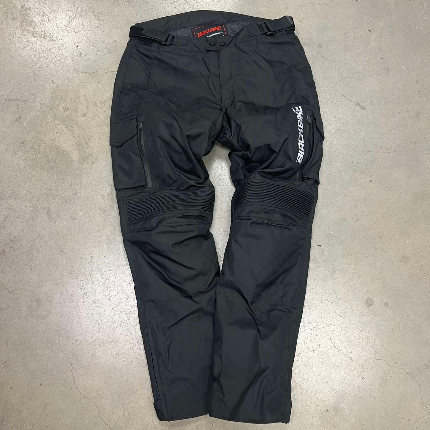 Мото панталон BLACK BIKE CARGOPANTS - ПОСЛЕДНА БРОЙКА/OUTLET