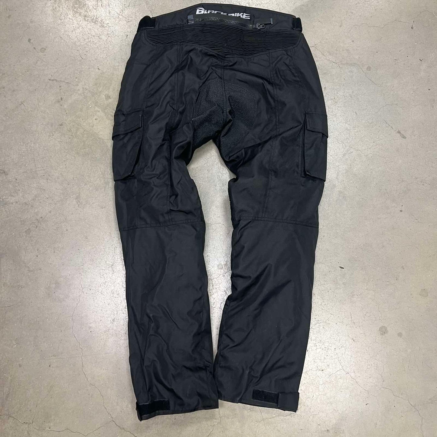 Мото панталон BLACK BIKE CARGOPANTS - ПОСЛЕДНА БРОЙКА/OUTLET
