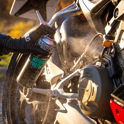 Спрей Muc-Off Motorcycle Protectant M-608- 500ml