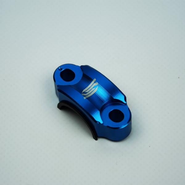 Универсална скоба SCAR BLUE