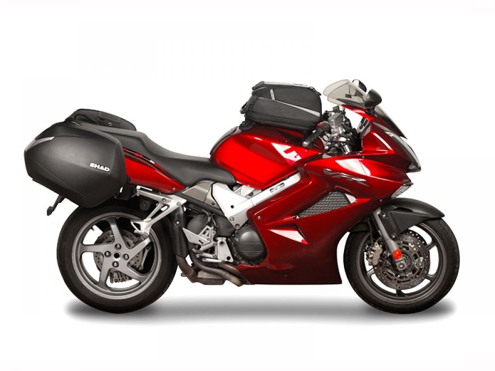 Монтажен комплект за куфари SHAD 3P SYSTEM HONDA VFR 800 '02-'13