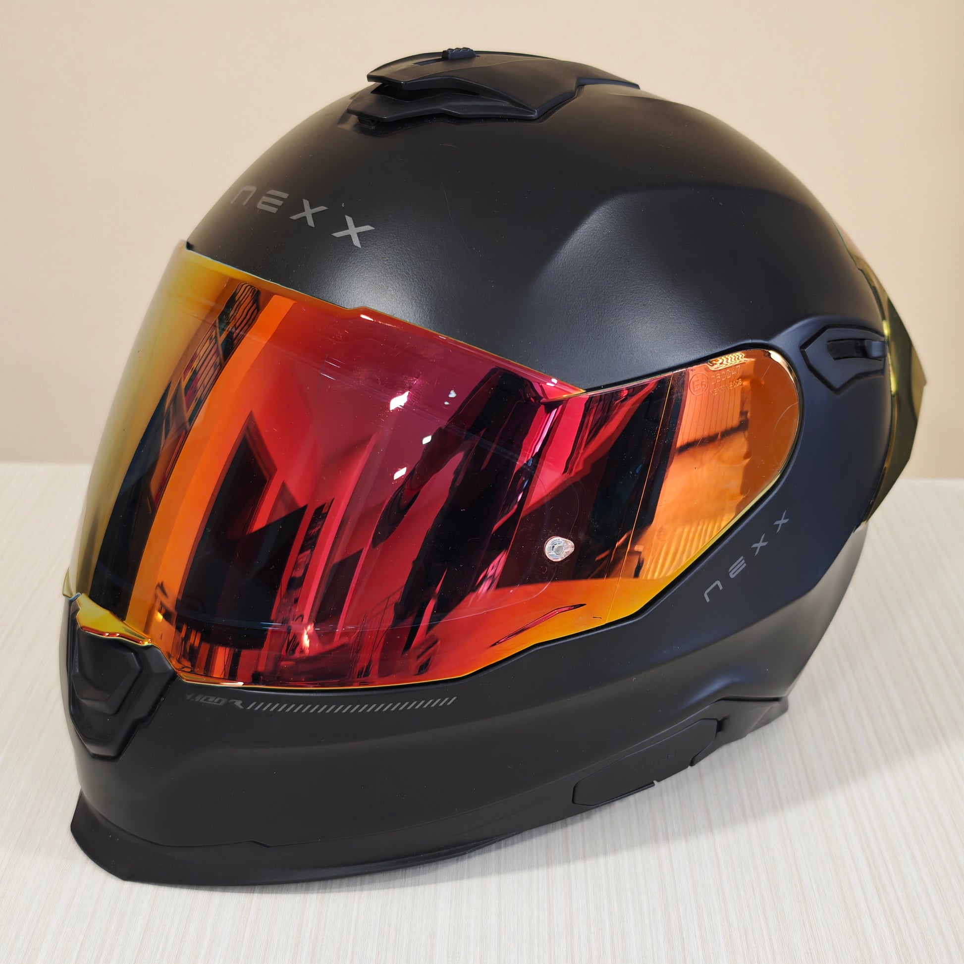 Каска NEXX Y100R SUBSONIC BLACK RED MATT - ВЪРНАТА БРОЙКА