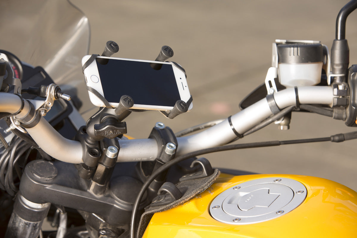 Мото стойка за телефон RAM-MOUNTS X-Grip RAM-B-408-75-1-A-UN7U с RAM Torque основа сраден размер за рейлинг, Размер B