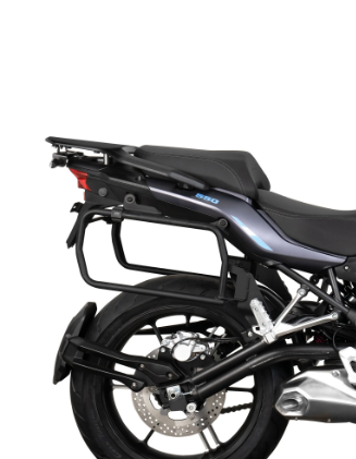 Монтажен комплект за куфари SHAD 4P SYS. QJMOTOR SRT 550 '22