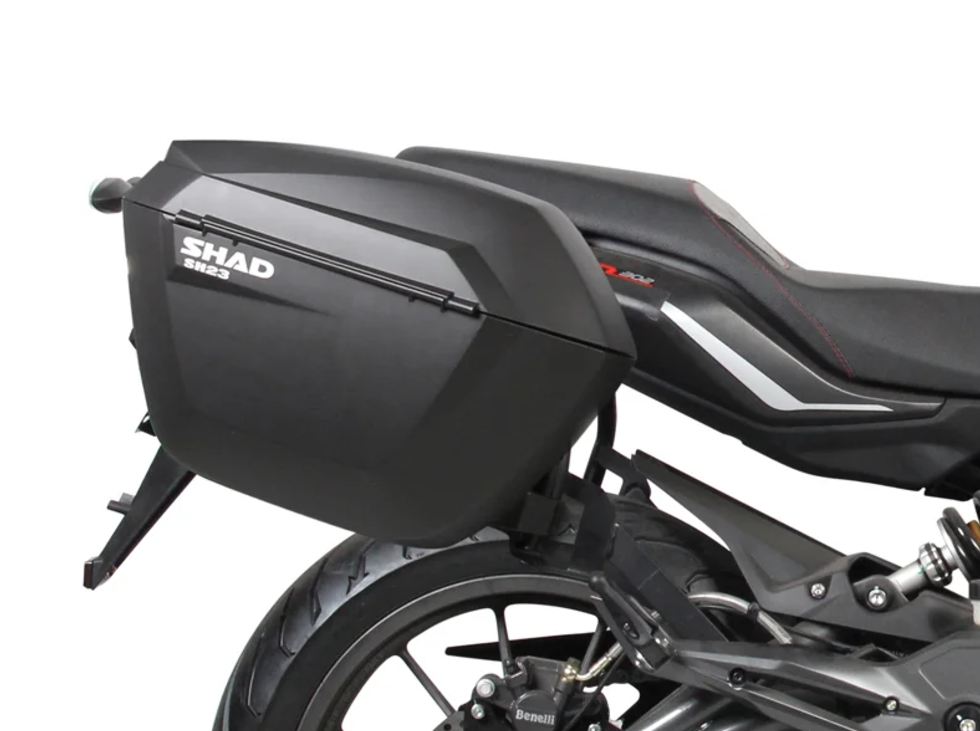 Монтажен комплект за куфари SHAD 3P SYSTEM BENELLI BN 302 '15