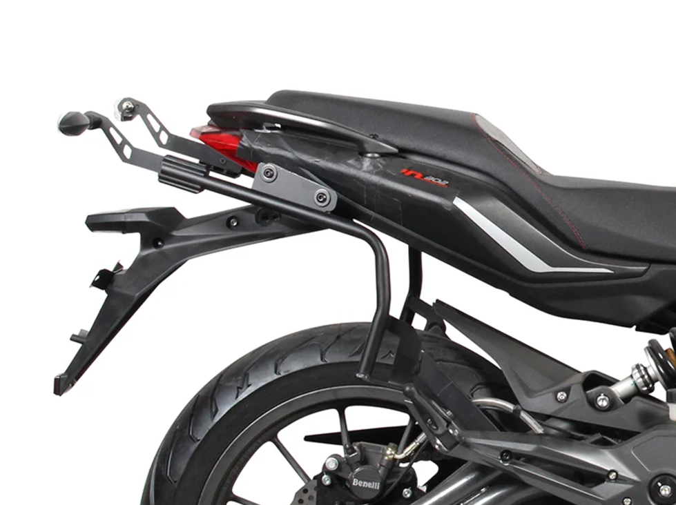 Монтажен комплект за куфари SHAD 3P SYSTEM BENELLI BN 302 '15