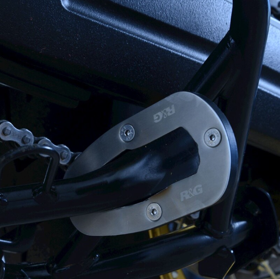 Адаптер за странична стойка R&amp;G RACING Side Stand Shoe - Suzuki V-Strom 1050 &amp; 1050XT