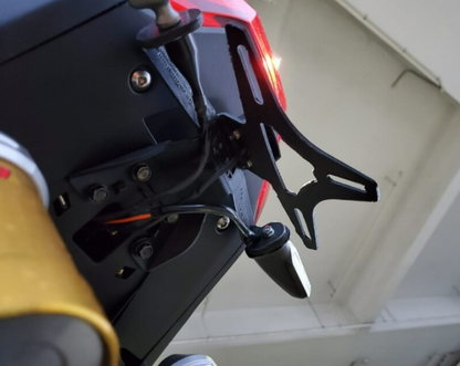 Стойка за номер R&amp;G RACING Licence Plate Holder Honda ADV150 '21-