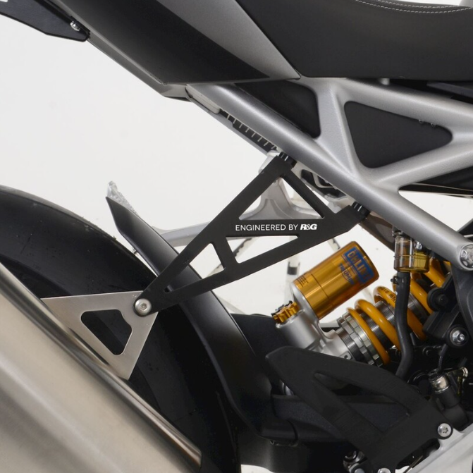 Стойка за генерация R&amp;G RACING Rear Footrest Blanking Plate Kit &amp; Exhaust hangers silver - Triumph Speed Triple RS/RR