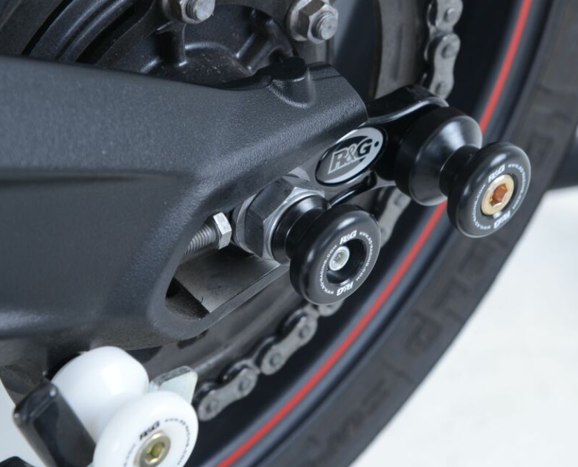 Краш тапи за ост R&amp;G RACING Swingarm Protectors Black Triumph Daytona/SpeedTriple 765