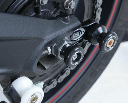 Краш тапи за ост R&amp;G RACING Swingarm Protectors Black Triumph Daytona/SpeedTriple 765