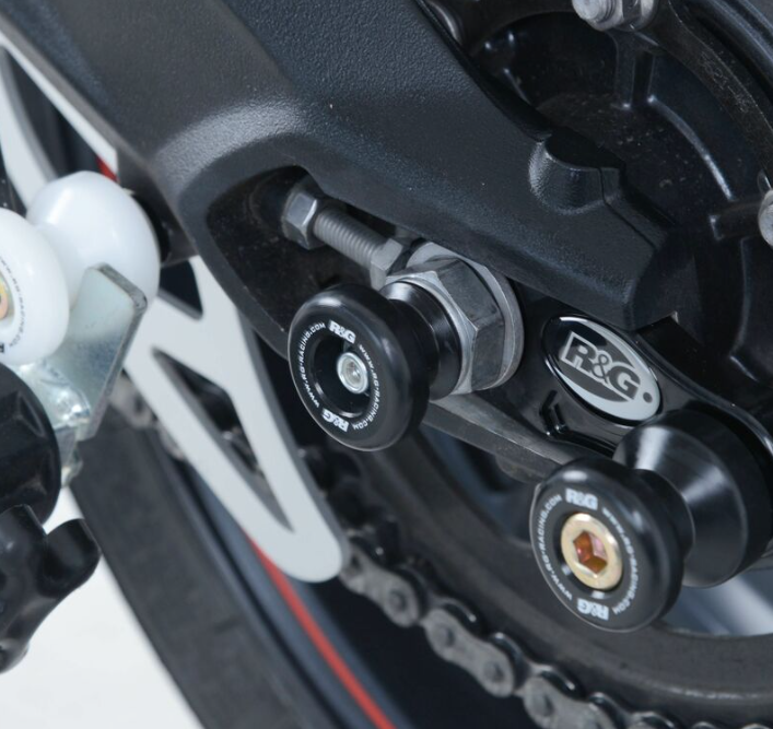 Краш тапи за ост R&amp;G RACING Swingarm Protectors Black Triumph Daytona/SpeedTriple 765