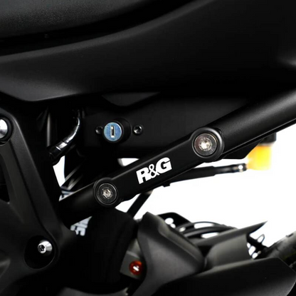 Плоча R&amp;G RACING Rear Footrest Blanking Plate Silver Yamaha MT-07 14-25