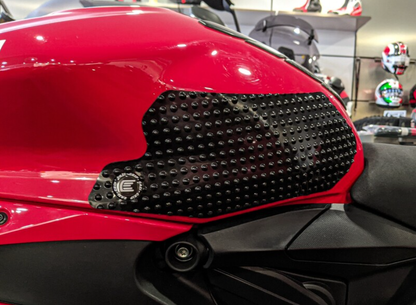 Протектор за резервоар R&amp;G RACING Eazi-Grip Evo Tank Traction Pads Set - Black Ducati Panigale V2 20-24