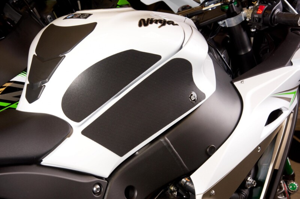 Протектор за резервоар R&amp;G RACING Eazi-Grip Pro Tank Traction Pads Set - BLACK Kawasaki ZX-10R/RR