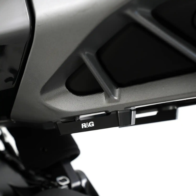 Плоча R&amp;G RACING Footrest Blanking Plate KTM Duke 125/390 24-25