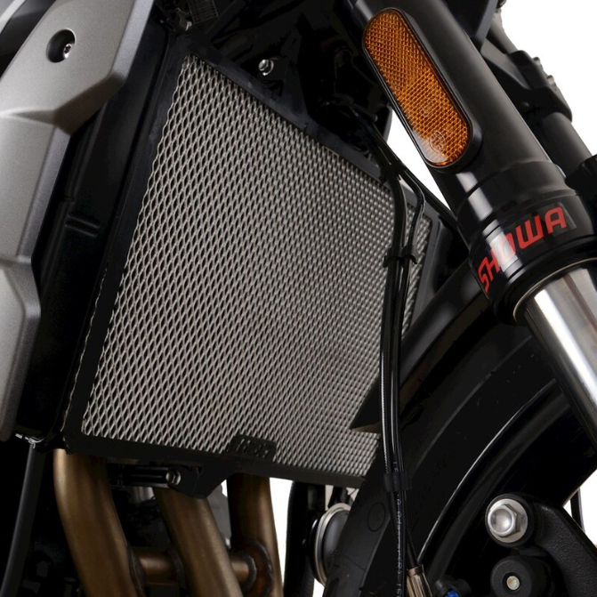 Протектор за радиатор R&amp;G RACING Radiator Guard - Titanium Triumph Trident 660 21-26