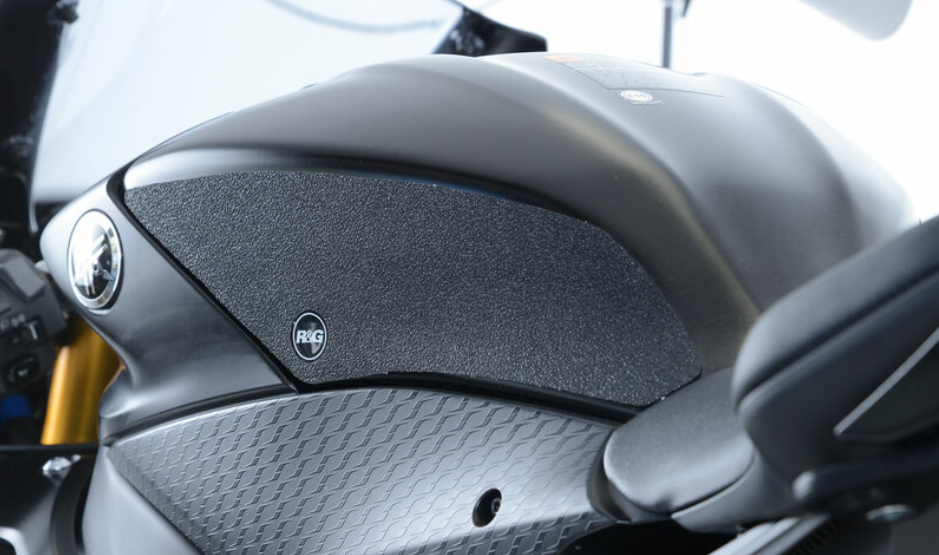 Протектор за резервоар R&amp;G RACING Tank Traction Pads Set 2 Pieces Black Yamaha R6 17-21