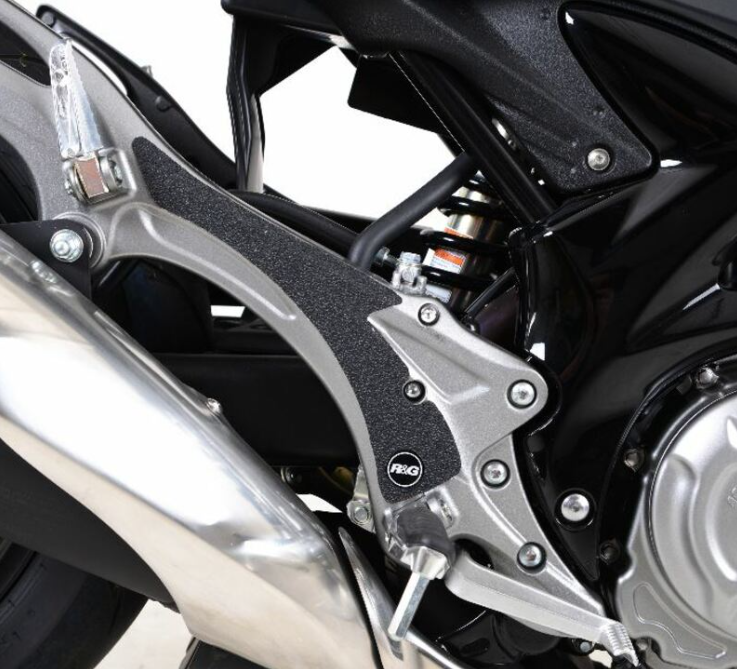 Комплект протектори за ботуши R&amp;G RACING Footrest Hangers Boot Guard Set 2 pieces Black Suzuki Gladius SFV 650 09-15