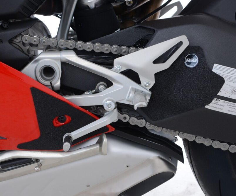 Комплект протектори за ботуши R&amp;G RACING Footrest Hangers/Swingarm Boot Guard Set (3 Pieces) Black Ducati 1100 Panigale V4