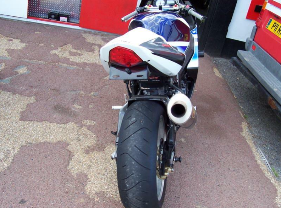 Стойка за номер R&amp;G RACING Licence Plate Holder Suzuki GSXR1000 03-04