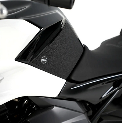 Протектор за резервоар R&amp;G RACING Tank Traction Pads (Set 2 Pieces) - Black CFMOTO 650NK 22-24