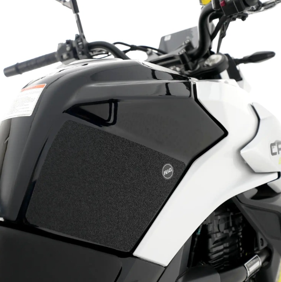 Протектор за резервоар R&amp;G RACING Tank Traction Pads (Set 2 Pieces) - Black CFMOTO 650NK 22-24