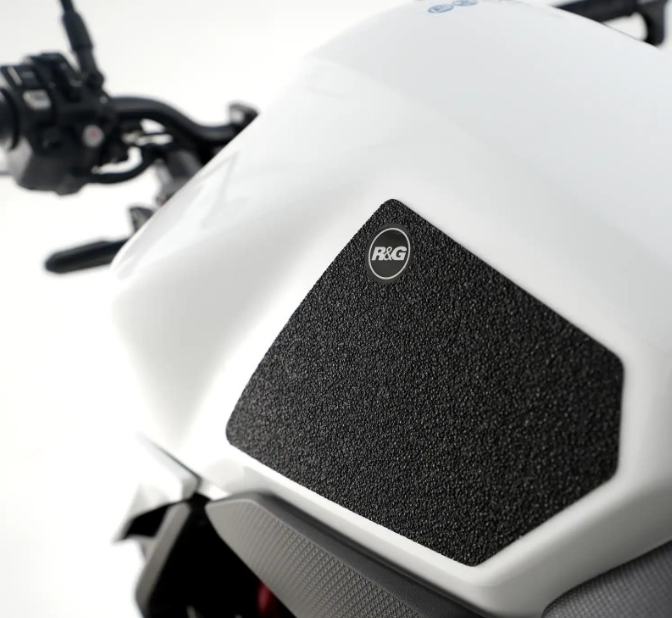 Протектор за резервоар R&amp;G RACING Tank Traction Pads Set 2 Pieces BLACK Honda CB 750 Hornet 23-25
