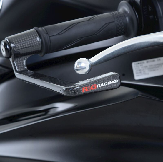 Протектори за кормило R&amp;G RACING Brake Lever Guard - Carbon Triumph Trident 660 21-25