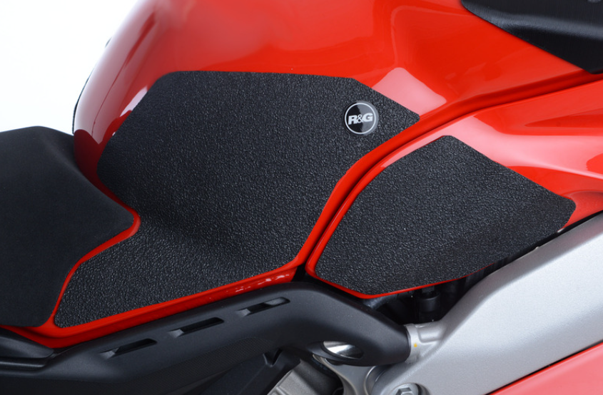 Протектор за резервоар R&amp;G RACING Tank Traction Pad 4 Pieces Black Ducati Panigale V4 18-24