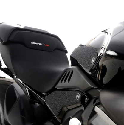 Протектор за резервоар R&amp;G RACING Tank Traction Pads Set 4 Pieces Black Ducati Diavel V4 23-25