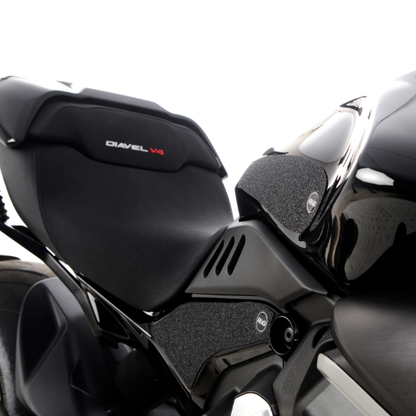 Протектор за резервоар R&amp;G RACING Tank Traction Pads Set 4 Pieces Clear Ducati Diavel V4 23-25