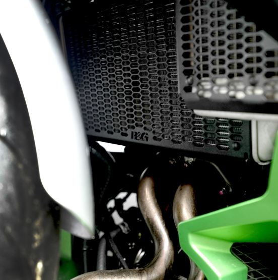 Протектор за радиатор R&amp;G Pro Radiator Guard (2 pieces) Kawasaki Ninja 7 / Z 7 Hybrid 24 26