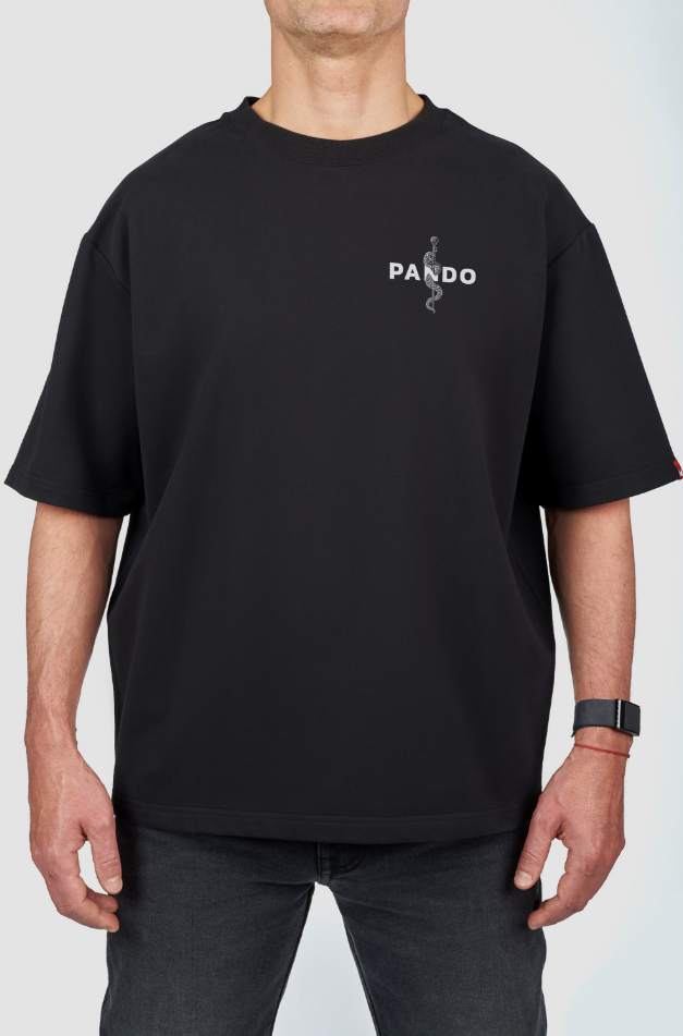 Тениска PANDO MOTO LUKE PAIN BLACK – Oversized