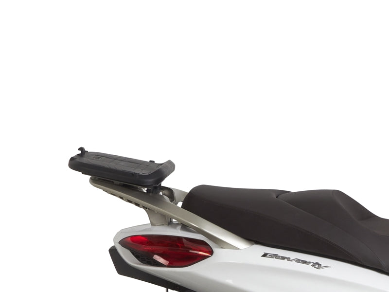 Монтажен комплект за куфари SHAD TOP MASTER PIAGGIO BEVERLY 300/400 S (EURO 5) '21