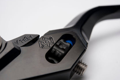 ЛОСТ ЗА СЪЕДИНИТЕЛ GILLES Hand Clutch Lever FXL Black YAMAHA T-MAX