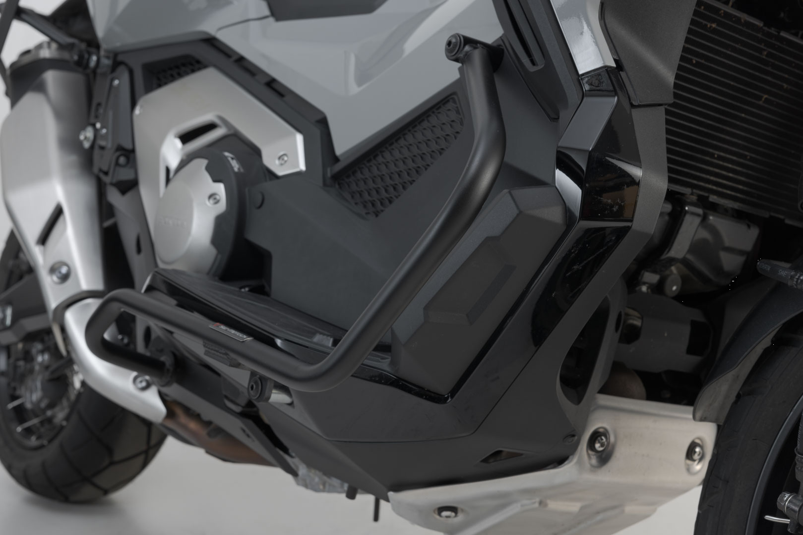 Краш бар SW-MOTECH X-ADV 750 ABS 20-23