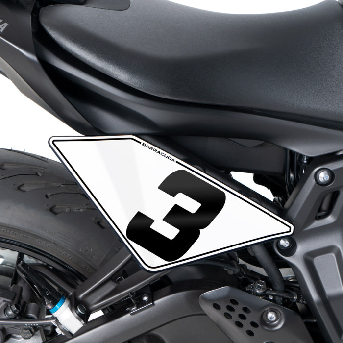 СТОЙКИ ЗА СЪСТЕЗАТЕЛЕН НОМЕР BARRACUDA Yamaha MT-07 (2021-2022)