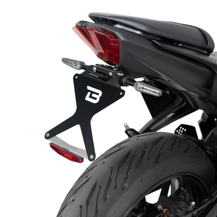 Стойка за номер за оригинални мигачи BARRACUDA Yamaha MT-07 (2021-2022)