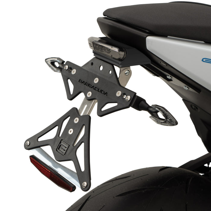 Стойка за номер BARRACUDA Suzuki GSX 8S 2023