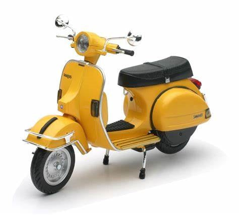 Мотопед играчка Vespa 1978 P200E 1:12 YELLOW