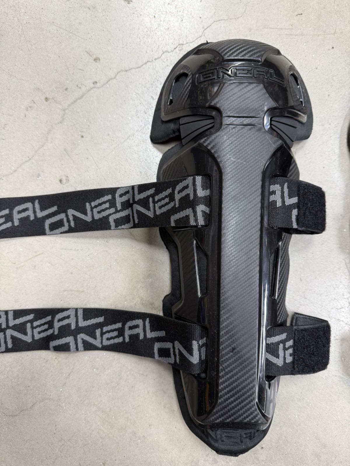 Наколенки O'NEAL PRO II CARBON ZH061125